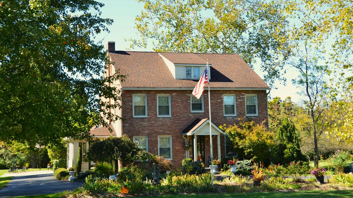 Navigating Closing Costs and Transparent Fees: A Real Estate Market Update